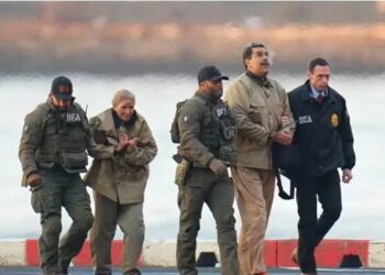 Nicolás Maduro e a esposa, Cilia Flores, respondem por acusações de narcoterrorismo e tráfico internacional