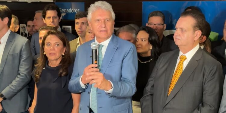 Ronaldo Caiado anuncia Gilberto Kassab como vice na chapa