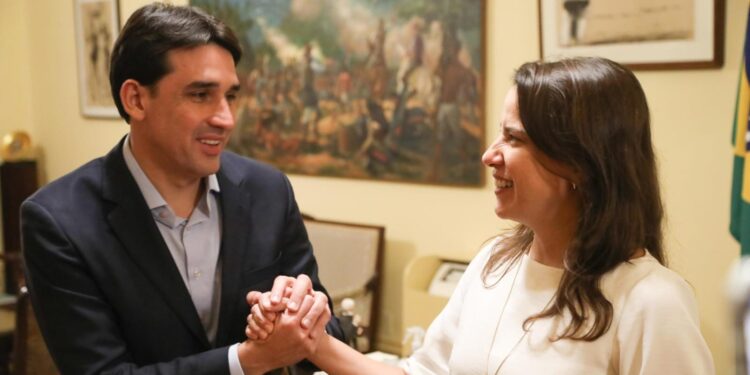 O deputado federal, Silvio Costa Filho (Republicanos) e a governadora Raquel Lyra (PSD)