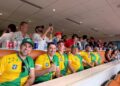 Raul Tasca reuniu três gerações da família para ver noruegueses x ingleses