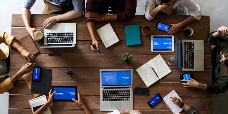 O levantamento foi feito pelo Blog do Ricardo Antunes