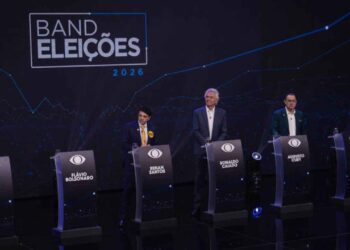 Dos seis candidatos convidados, apenas três estavam presentes