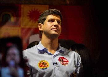 João Campos (PSB) apresenta sua origem familiar na peça