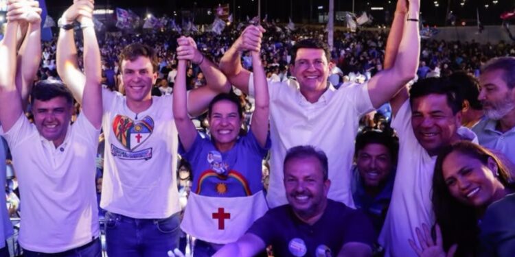 Palanque do ato político de Raquel Lyra em Petrolina, que aconteceu no último domingo (16)