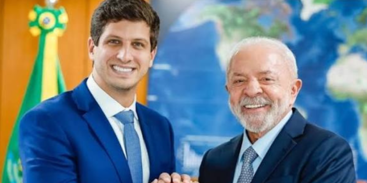 Candidato ao governo de Pernambuco faz questão de reforçar o apoio do Presidente Lula