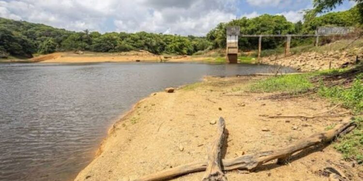 João Campos afirmou que Pernambuco está em desvantagem na captação de recursos para o setor hídrico em comparação com Bahia e Ceará