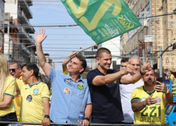 Candidato ao Palácio do Planalto pelo PL participou do evento de lançamento da candidatura de Douglas Ruas ao governo no Rio de Janeiro