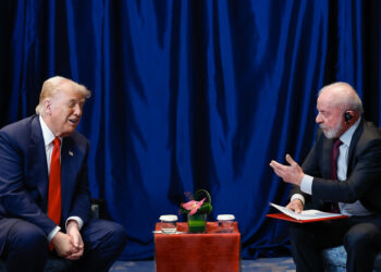 O presidente brasileiro, Luiz Inácio Lula da Silva (PT), e o presidente dos Estados Unidos, Donald Trump