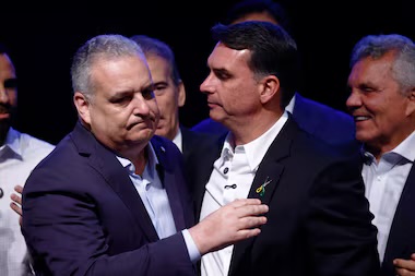 Alfredo Gaspar (PL-AL) e Flávio Bolsonaro (PL-RJ)