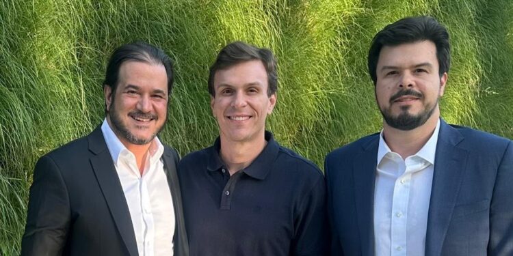Antônio Rueda, Miguel Coelho e Fernando Coelho Filho