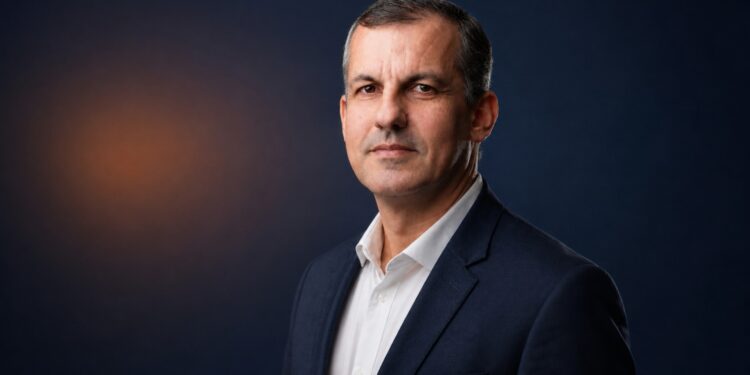 Carlos Sant'Anna é candidato ao Senado pelo Partido NOVO