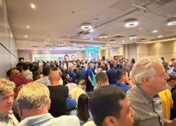 Participantes reclamam de lotação em evento do PL