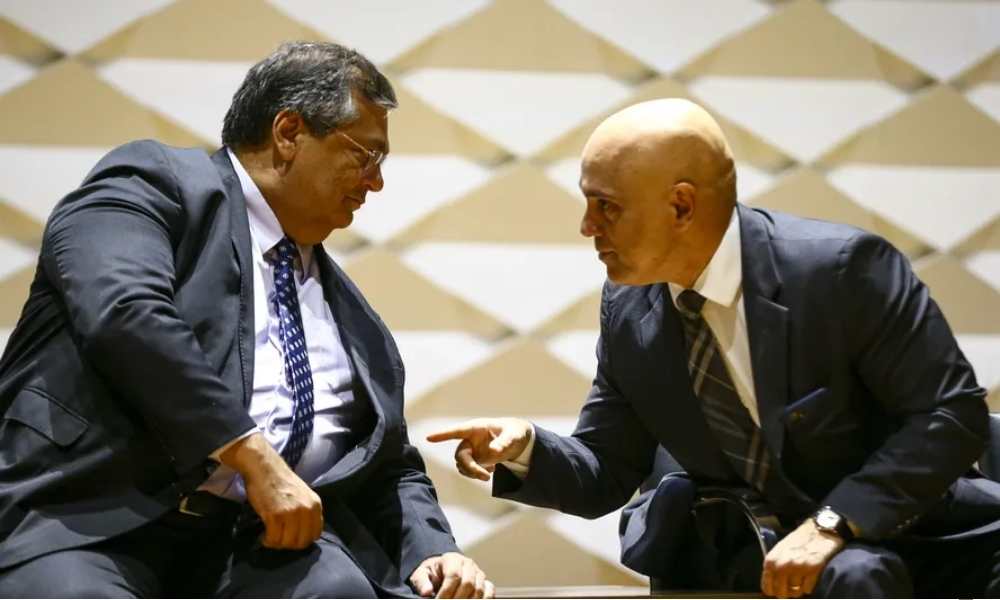 Decisão de Moraes para proteger Dino mobiliza entidades e reacende debate sobre sigilo da fonte