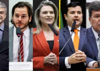 Humberto Costa, Túlio Gadêlha, Marília Arraes, Eduardo da Fonte e Mendonça Filho (Da esq. p/ dir.)