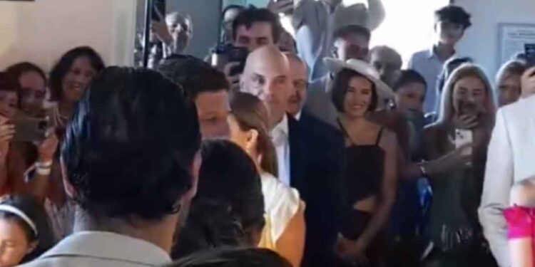 Alexandre de Moraes no casamento de João Campos e Tabata Amaral