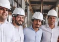 Mesmo fora da Prefeitura, João Guilherme manteve influência na gestão João Campos a exemplo da nomeação do seu primo ao cargo de secretário-executivo de Inovação Urbana; Osvaldo de Godoy atuou no pagamento de empreiteiras investigadas na Operação Barriga de Aluguel