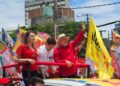 Marília Arraes, João campos e Lula em ato político no Recife