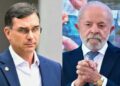 Flávio Bolsonaro supera Lula em intenção de voto para 2º turno