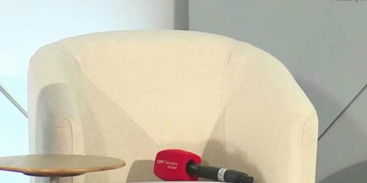 João Campos cancela participação em evento da ACIC na última hora