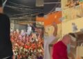 Cédulas falsas foram lançadas sobre o veículo que transportava os candidatos durante agenda no Ceará