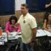 O candidato Flávio Bolsonaro (PL), em sua sessão eleitoral, na Zona Norte do Rio