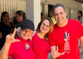 Paulo Câmara (presidente do BNB) votando no segundo turno