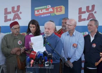 O presidente é pai de cinco filhos, Lulinha, Lurian, Marcos, Sandro e Luis Claudio
