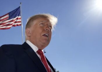 Trump diz não interferir no Brasil e cita boa relação com Lula