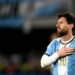 Messi celebra seu gol sobre Benin
