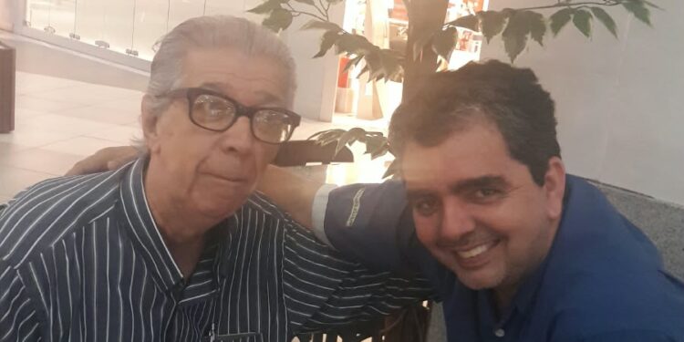 O cineasta Jomard Muniz e o jornalista Ricardo Antunes