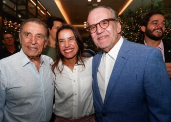 O ex-governador João Lyra, a governadora Raquel Lyra (PSD) e o senador Fernando Dueire (MDB)