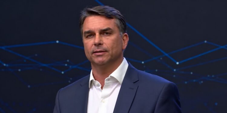 O senador Flávio Bolsonaro (PL)