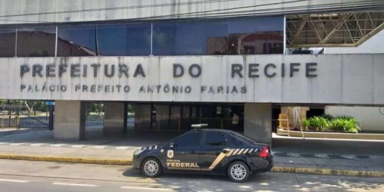 Operação da PF investiga esquema de corrupção na Prefeitura do Recife