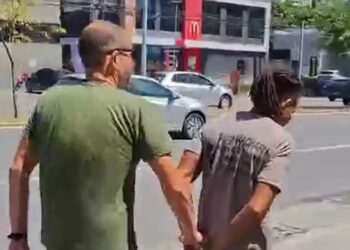 Homem de 32 anos é preso em flagrante na Delegacia de Boa Viagem