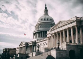 Democratas do congresso dos EUA questionam Governo Trump